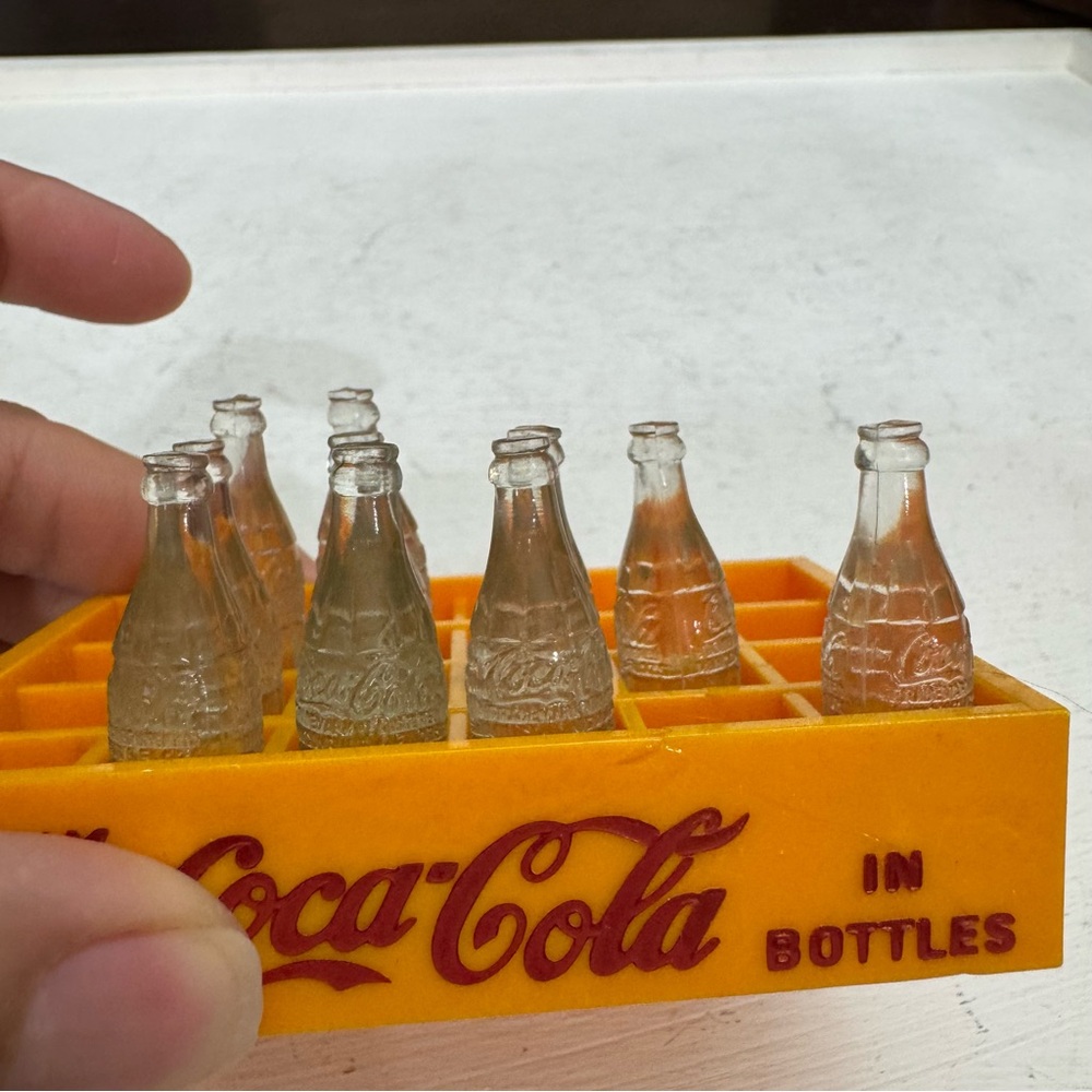 Green Miniature Glass Coca Cola Bottles In Crate - Picture 3 of 14